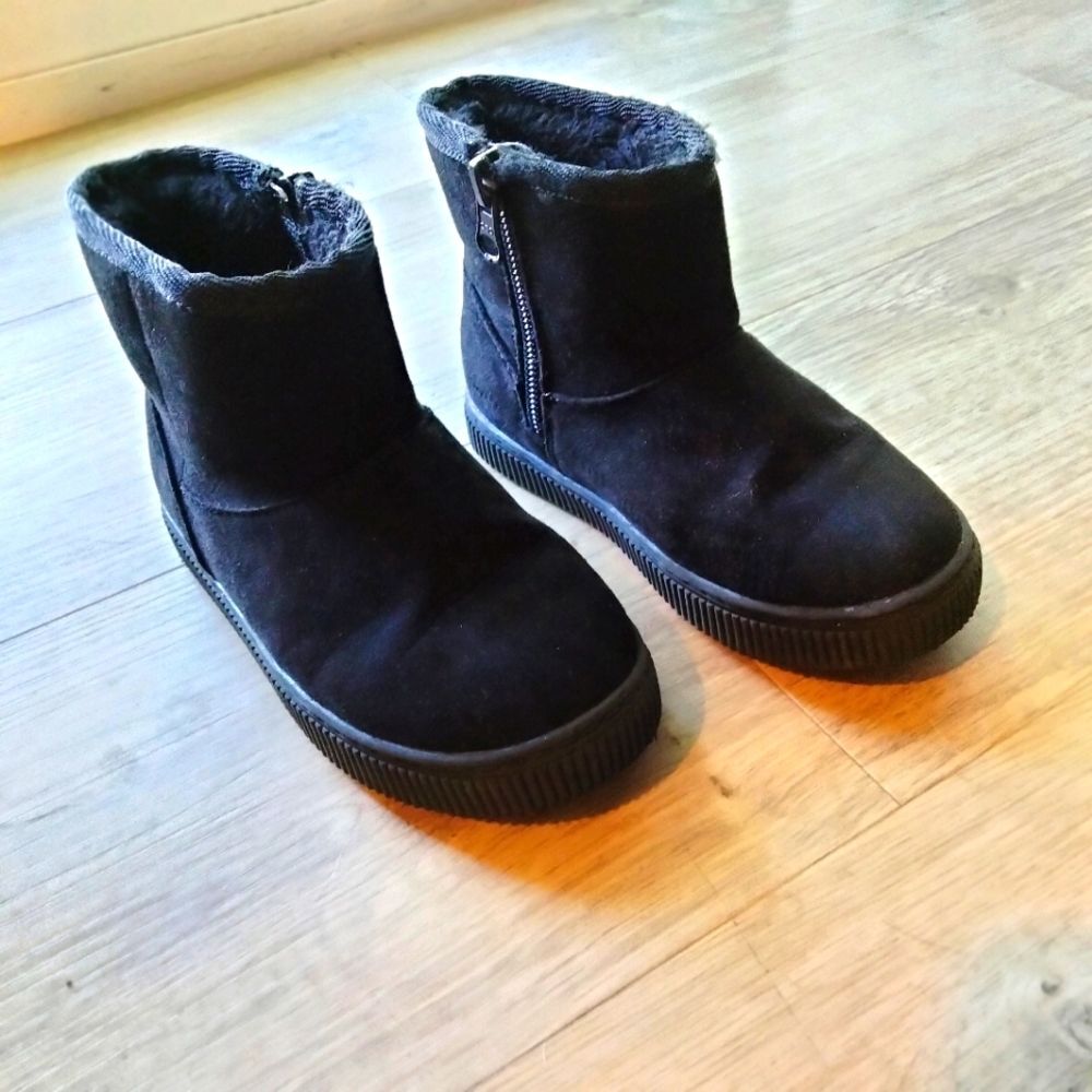 Cat & Jack Black Suede Ankle Boots Toddler Size 8